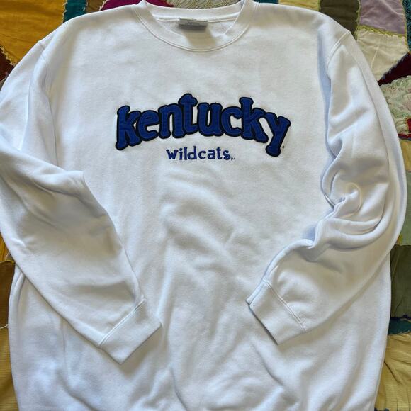 J America Kentucky Wildcats Embroidered White Crewneck Large - Picture 1 of 6